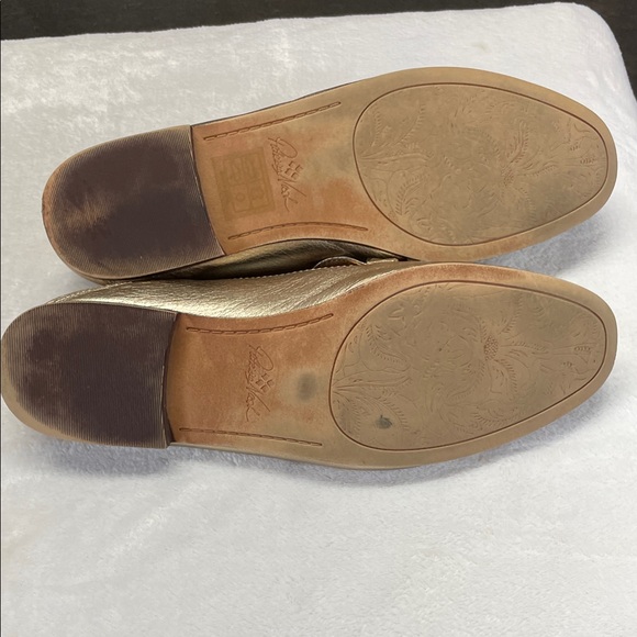 Patricia Nash Shimmering Gold Loafers - Picture 9 of 10